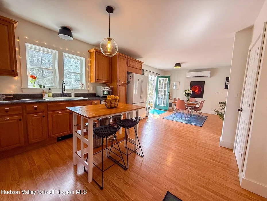 2211 W Hubbell Hill Road Photo 20