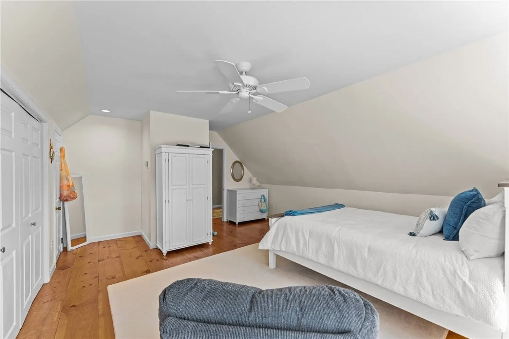 14 Wolcott Avenue Photo 28