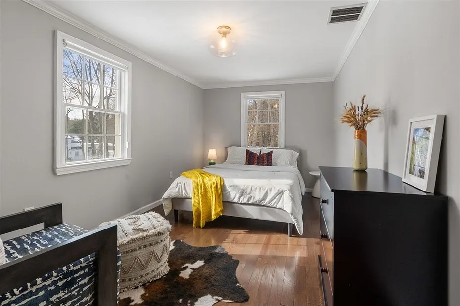 9 Gloucester Road Photo 24
