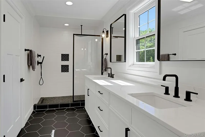 20 Sophia Lane Photo 23