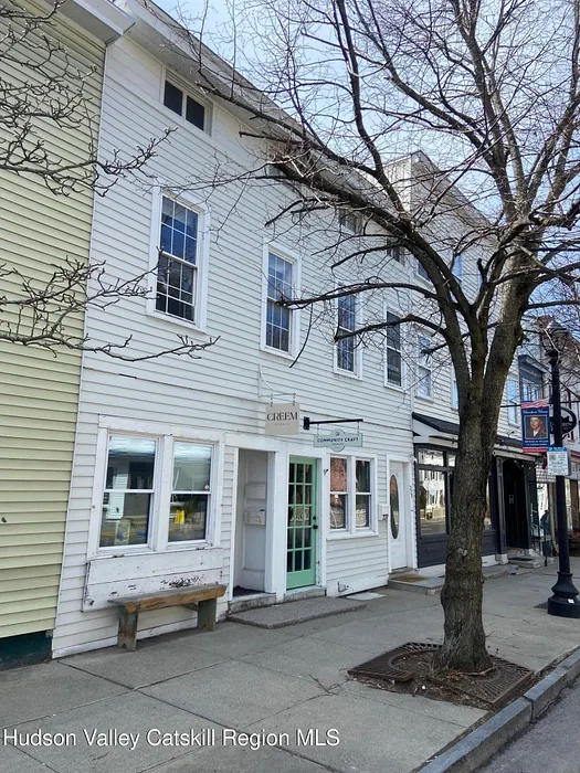 227 Warren Street Photo 3