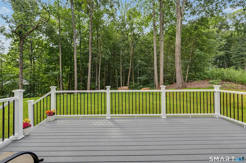 18 Timberlane Trail Photo 9
