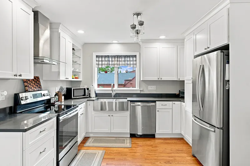 221 Water Street Photo 18