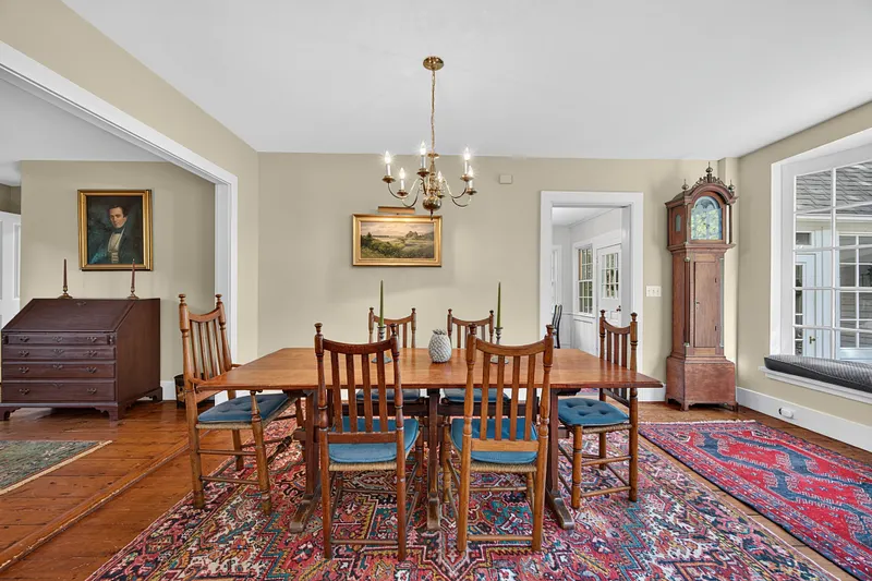 9 Ingham Hill Road Photo 12