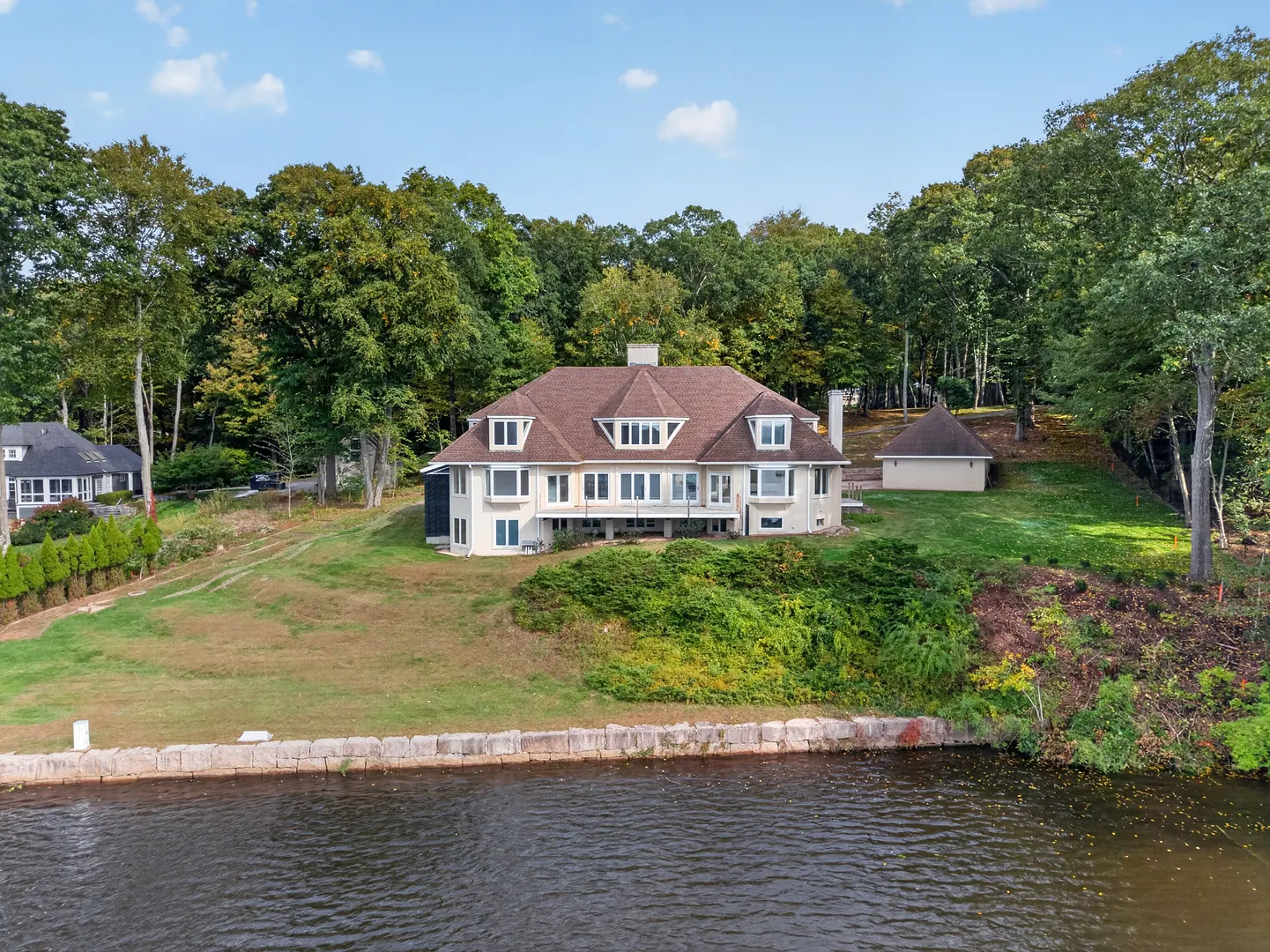 87 Cove Road Photo 33