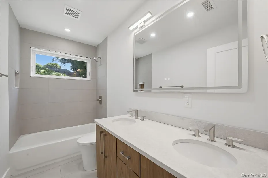 42 Euclid Avenue Photo 18