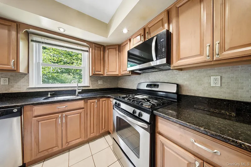 177 New Hempstead Road Photo 18