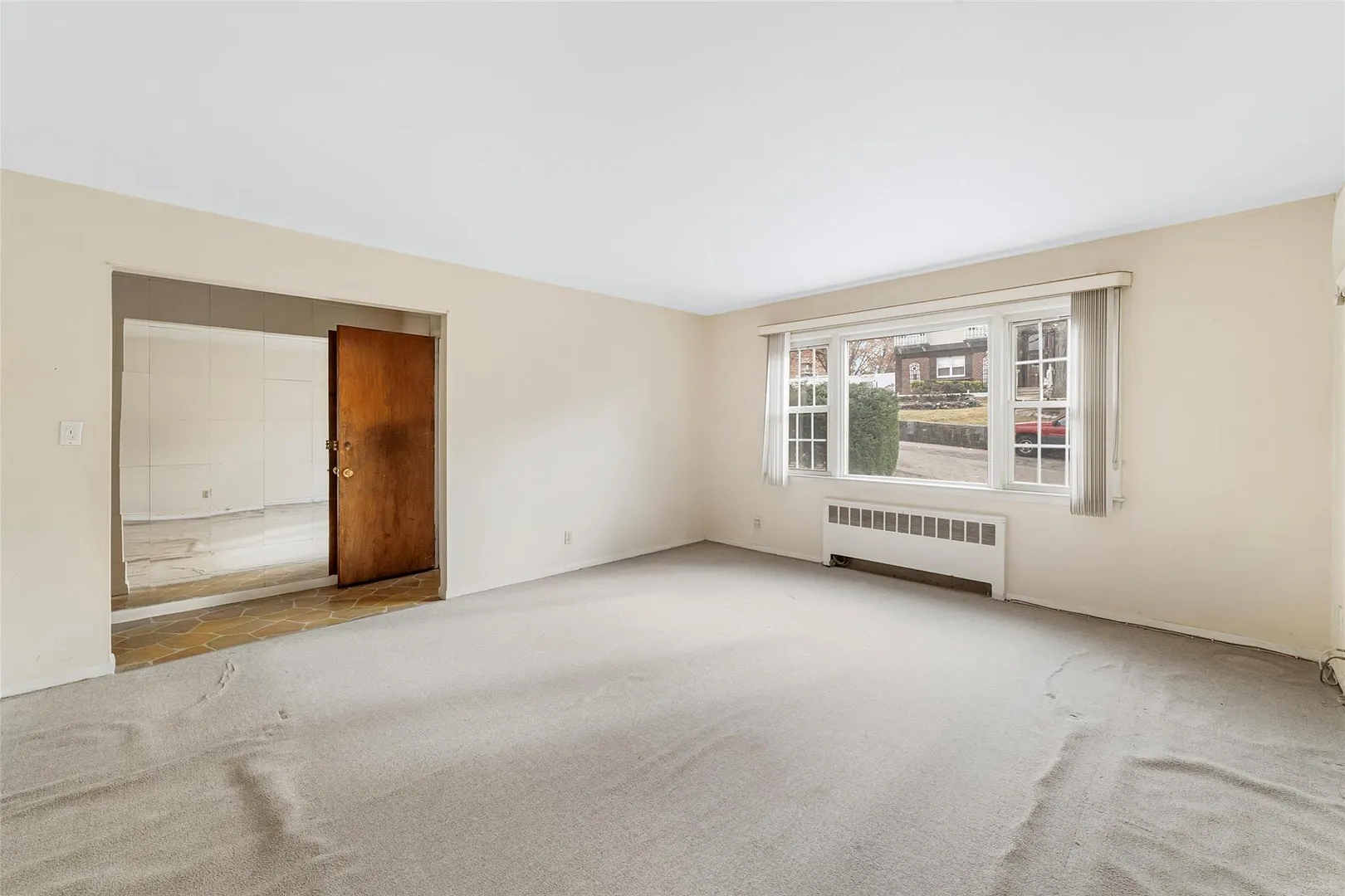 85 Stevens Avenue Photo 5