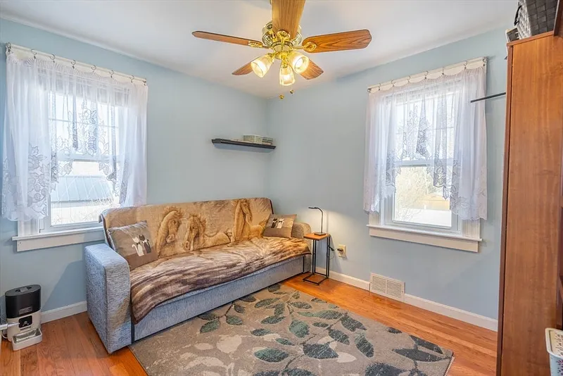 57 Ash Street Photo 21