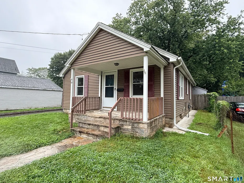 62 Mowry Avenue Photo 3