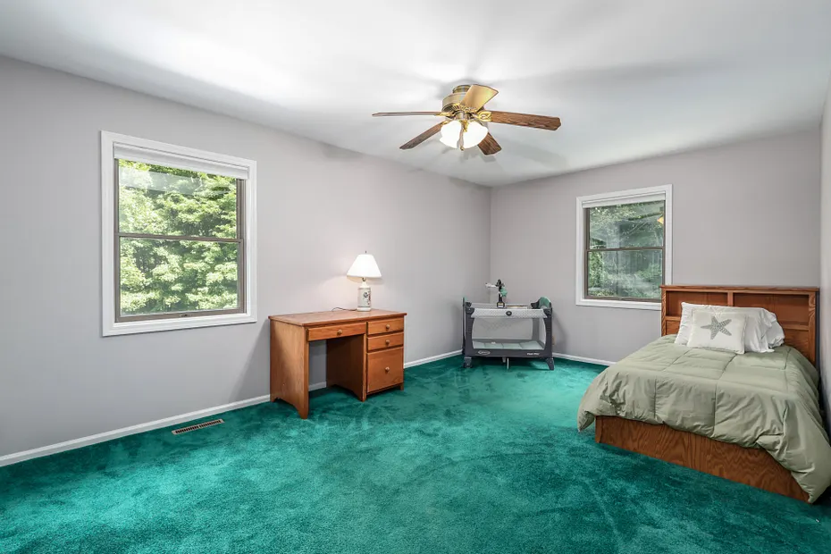 33 Brookwood Drive Photo 34