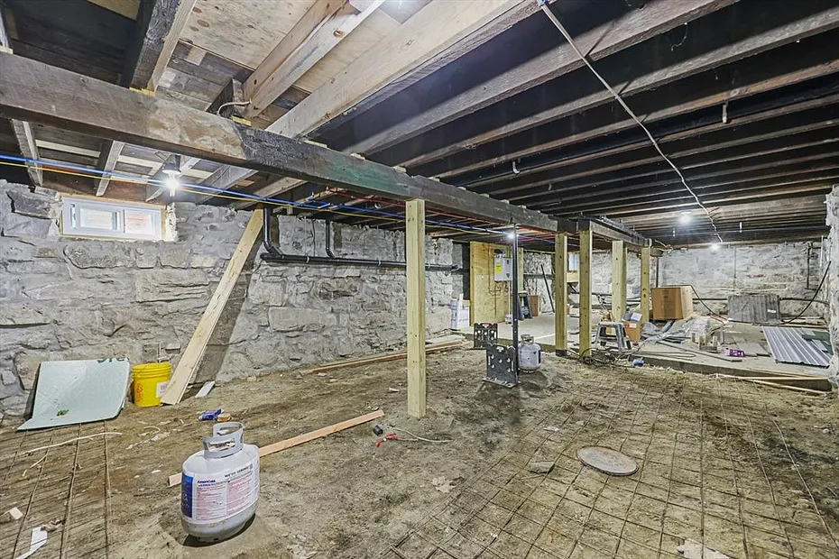 69-71 Hall St Photo 22