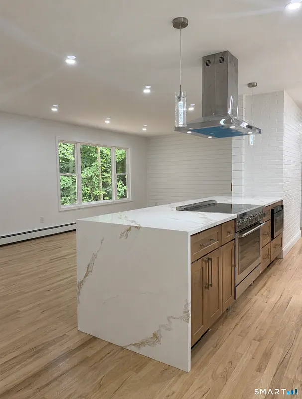 106 Glenwood Road Photo 8
