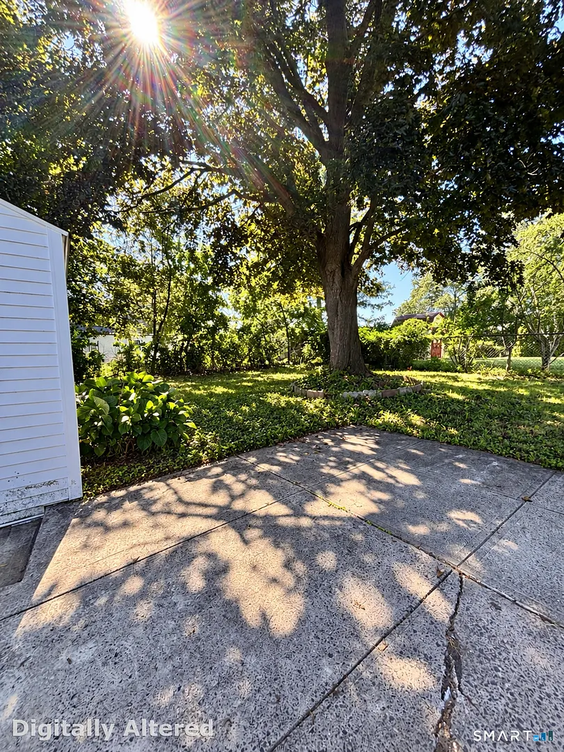 26 Cumley Street Photo 2