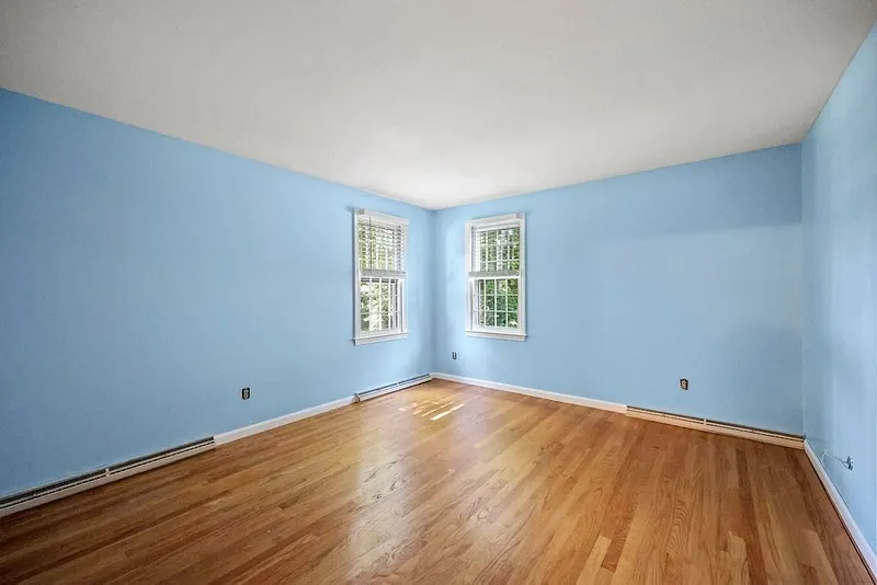 84 Brewster Rd Photo 26