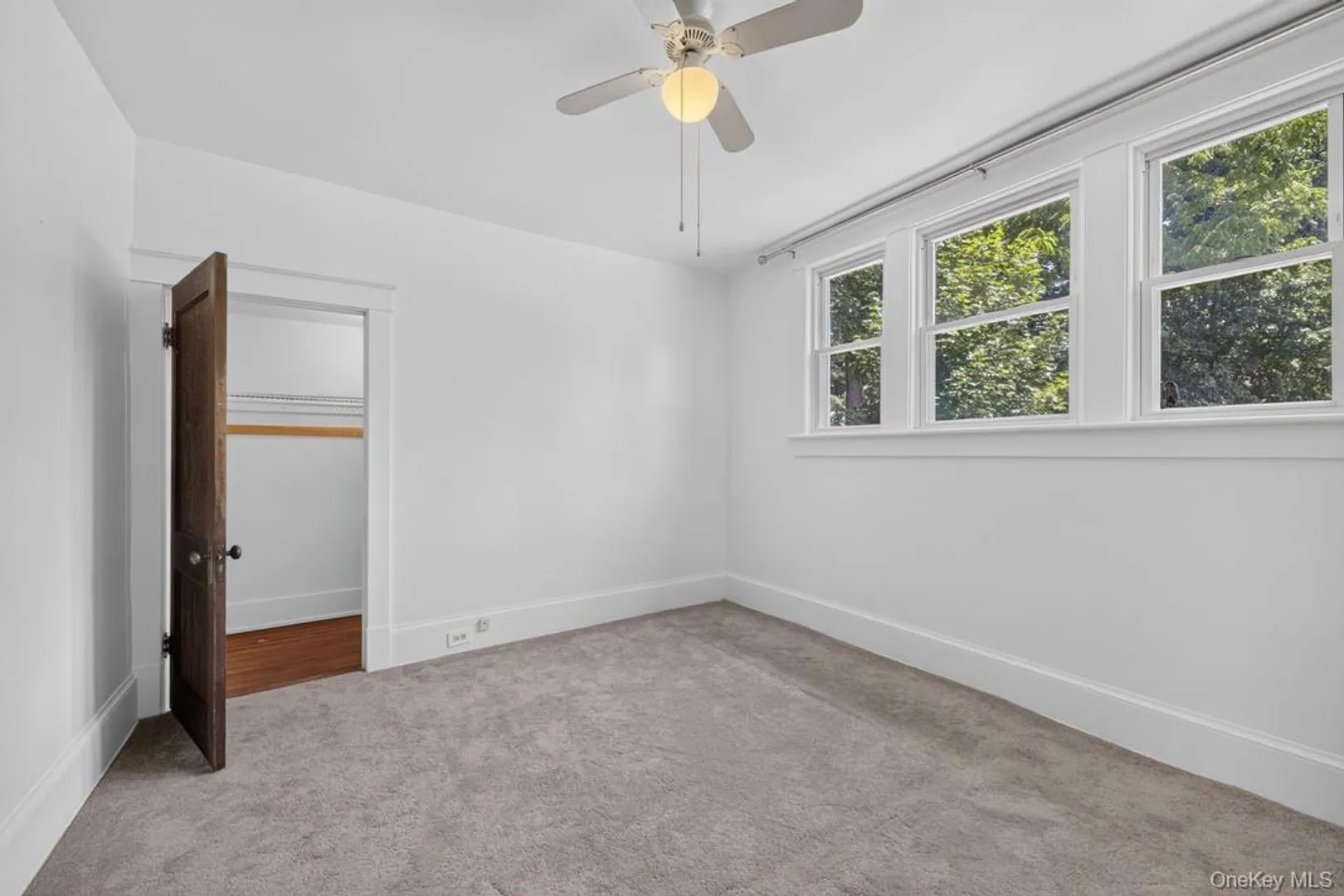 10 S Grand Avenue Photo 33