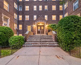 19 William Street  #2D