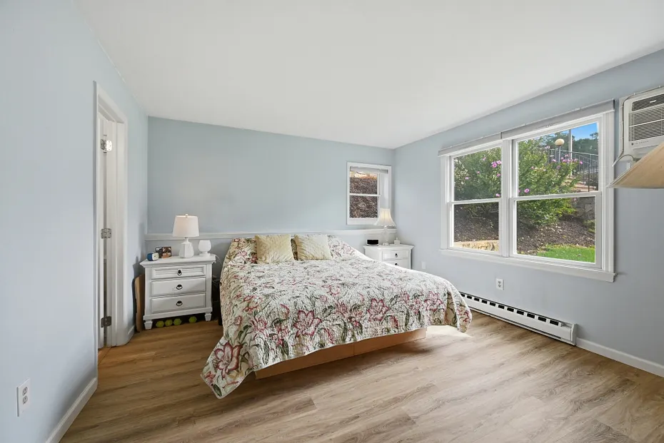 55 Mill Plain Road  #32-1 Photo 15