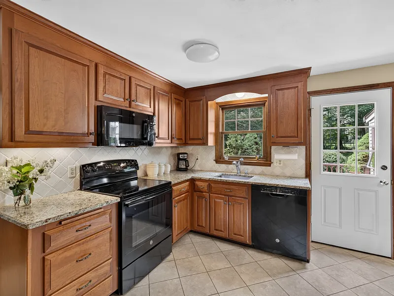 11 Kitteridge Hill Road Photo 10