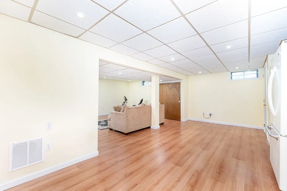 20 Alcott Road Photo 35