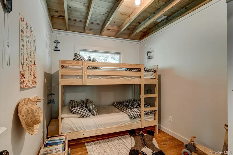 399 Delaware Drive Photo 21