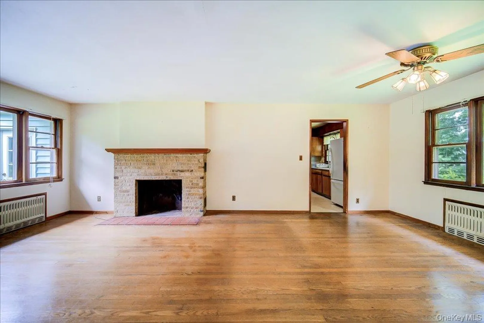 15 Nightingale Road Photo 5