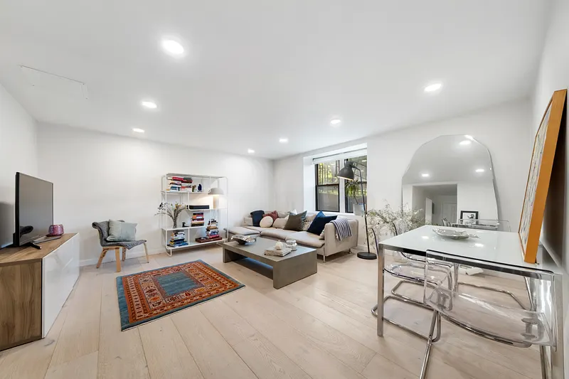30 Windsor Terrace  #AA1 Photo 1