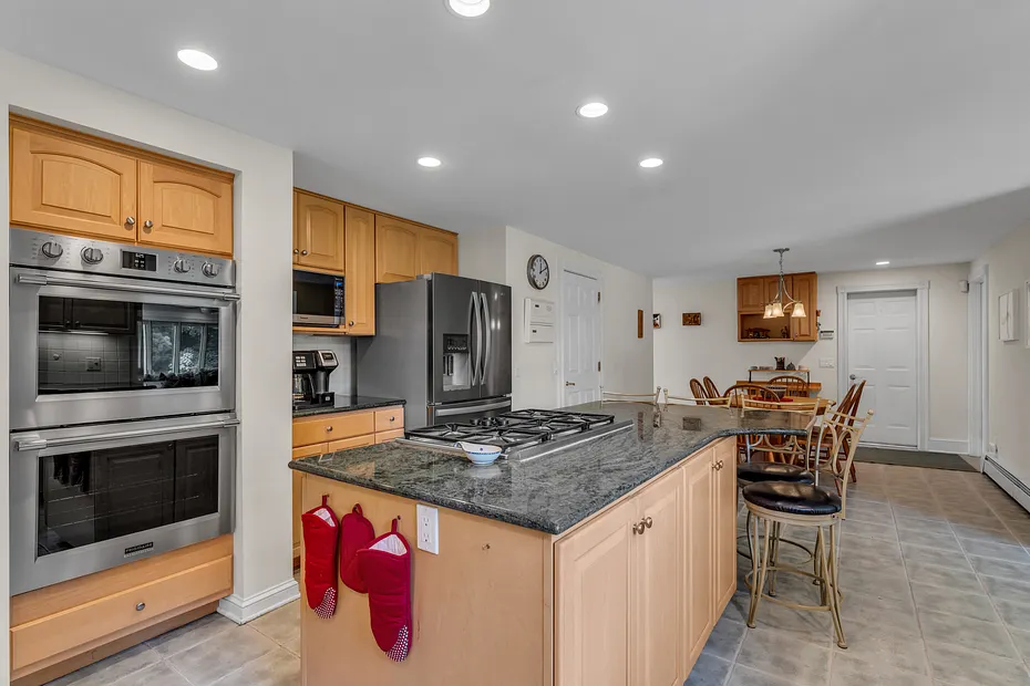 17 Barberry Lane Photo 14