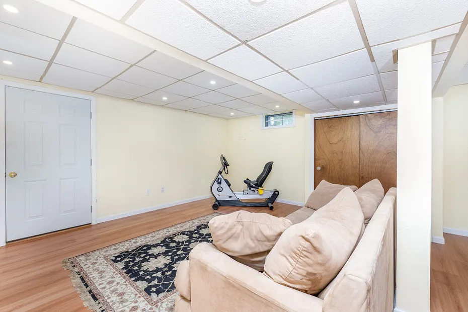 20 Alcott Road Photo 37