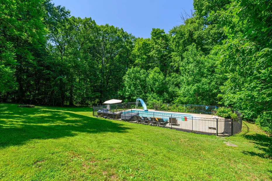 26 Mountain Laurel Lane Photo 49