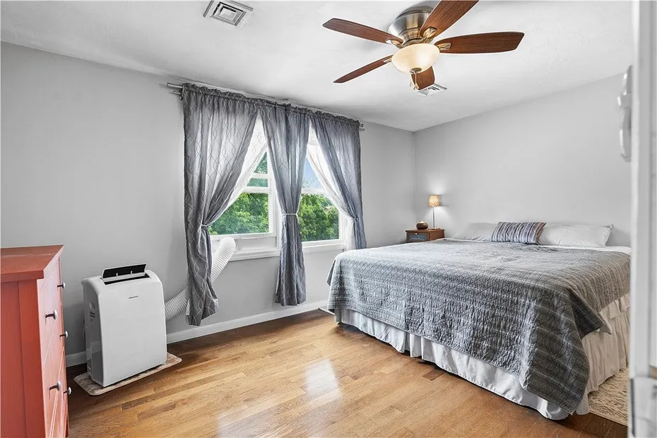 224 Sargent Street Photo 18