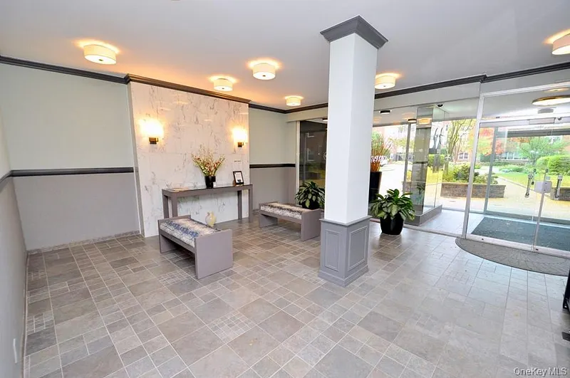 230 Garth Road  #3B1 Photo 33