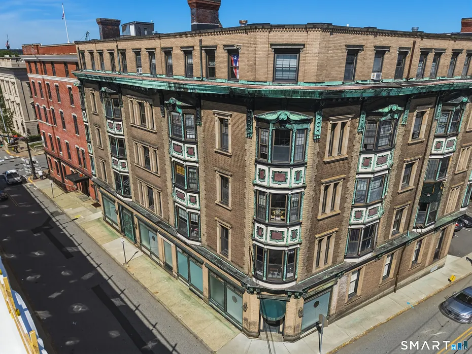 35 Union Street Photo 2