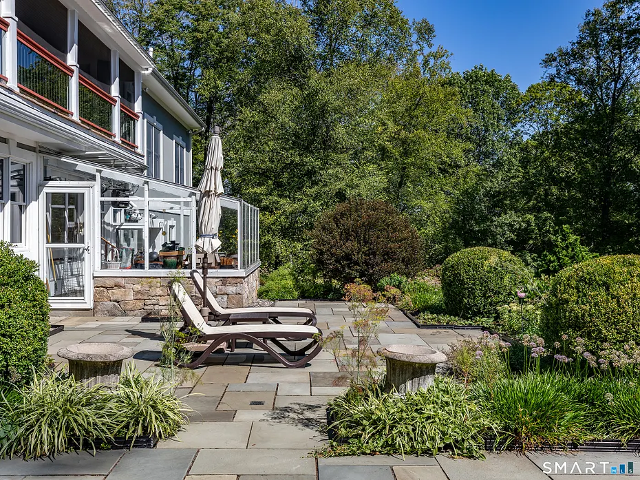 8 Sunrise Lane Photo 12