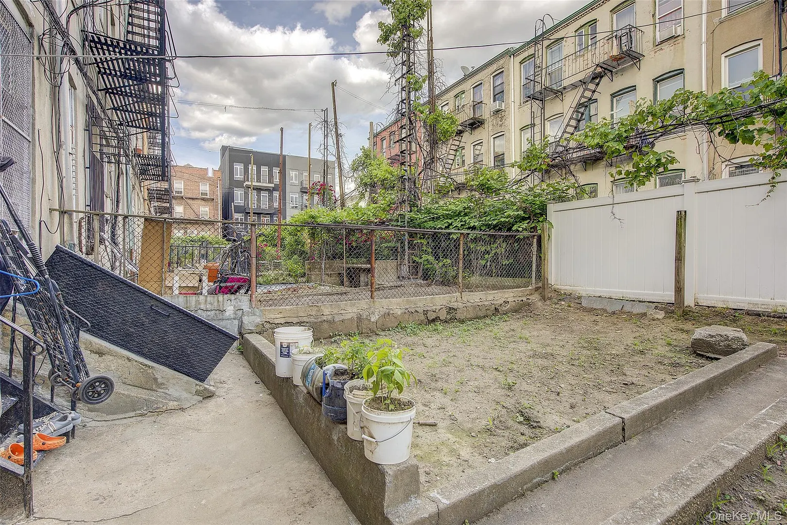 1718 Himrod Street Photo 31
