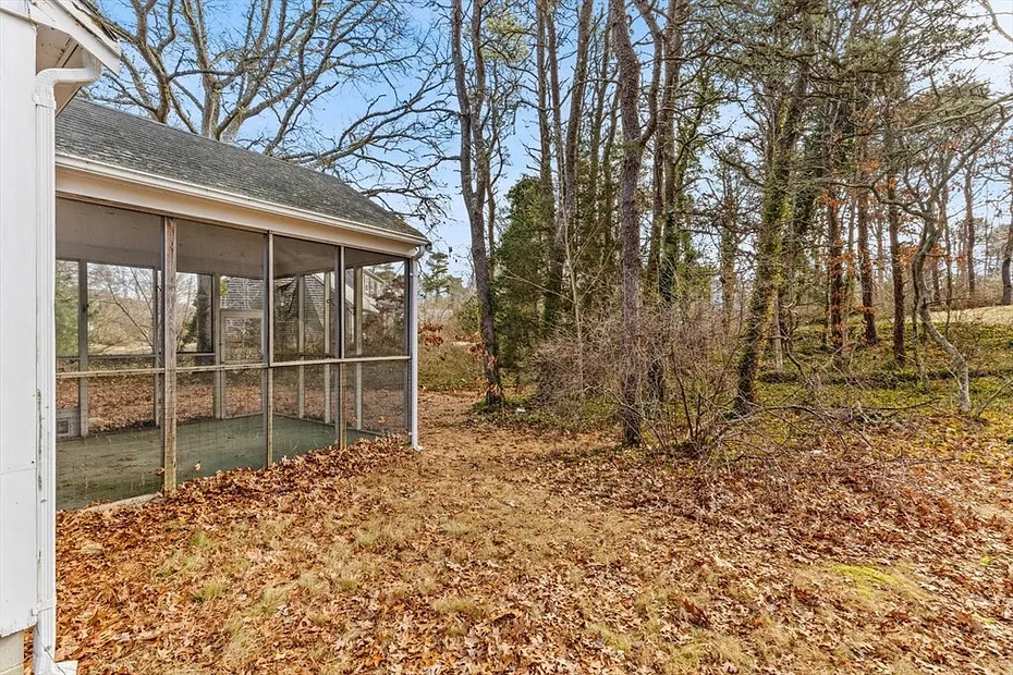 15 Hillside Dr Photo 31