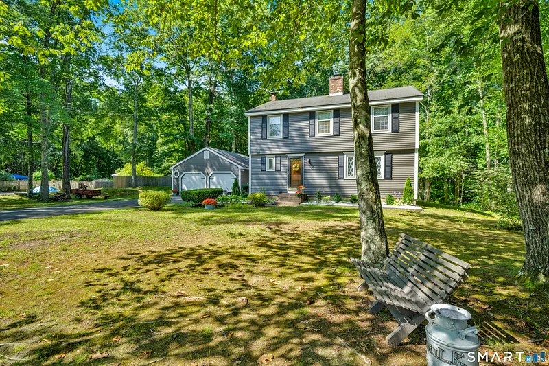 Suffield Single Family Photo 5