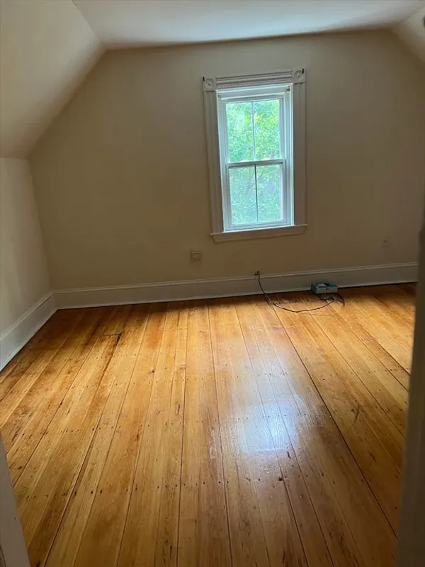129 Cummins Hwy  #2 Photo 5