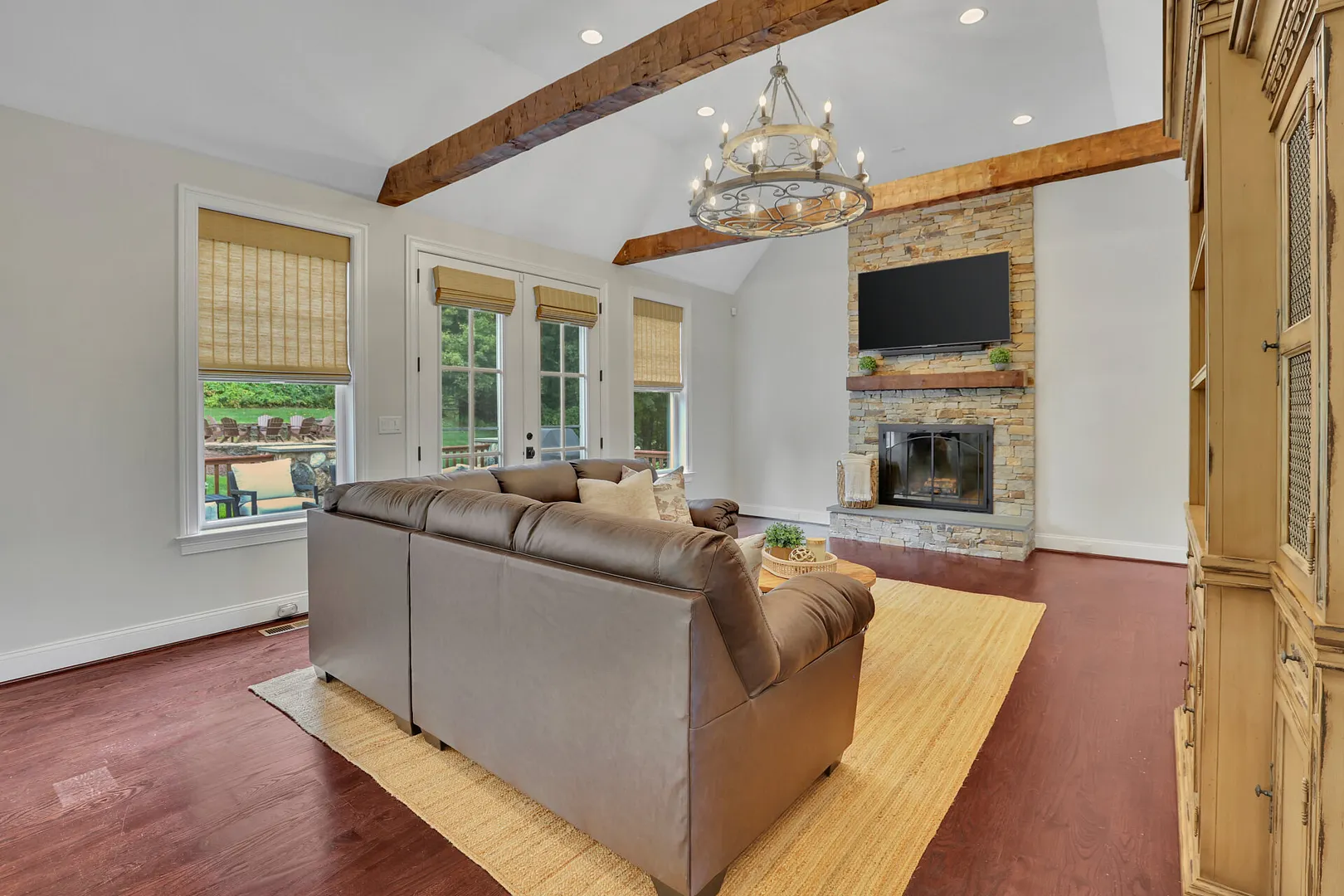 1 Ridgebury Road Photo 11