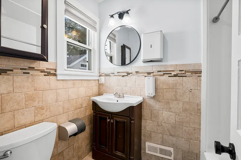521 Jefferson Avenue  #1 Photo 18