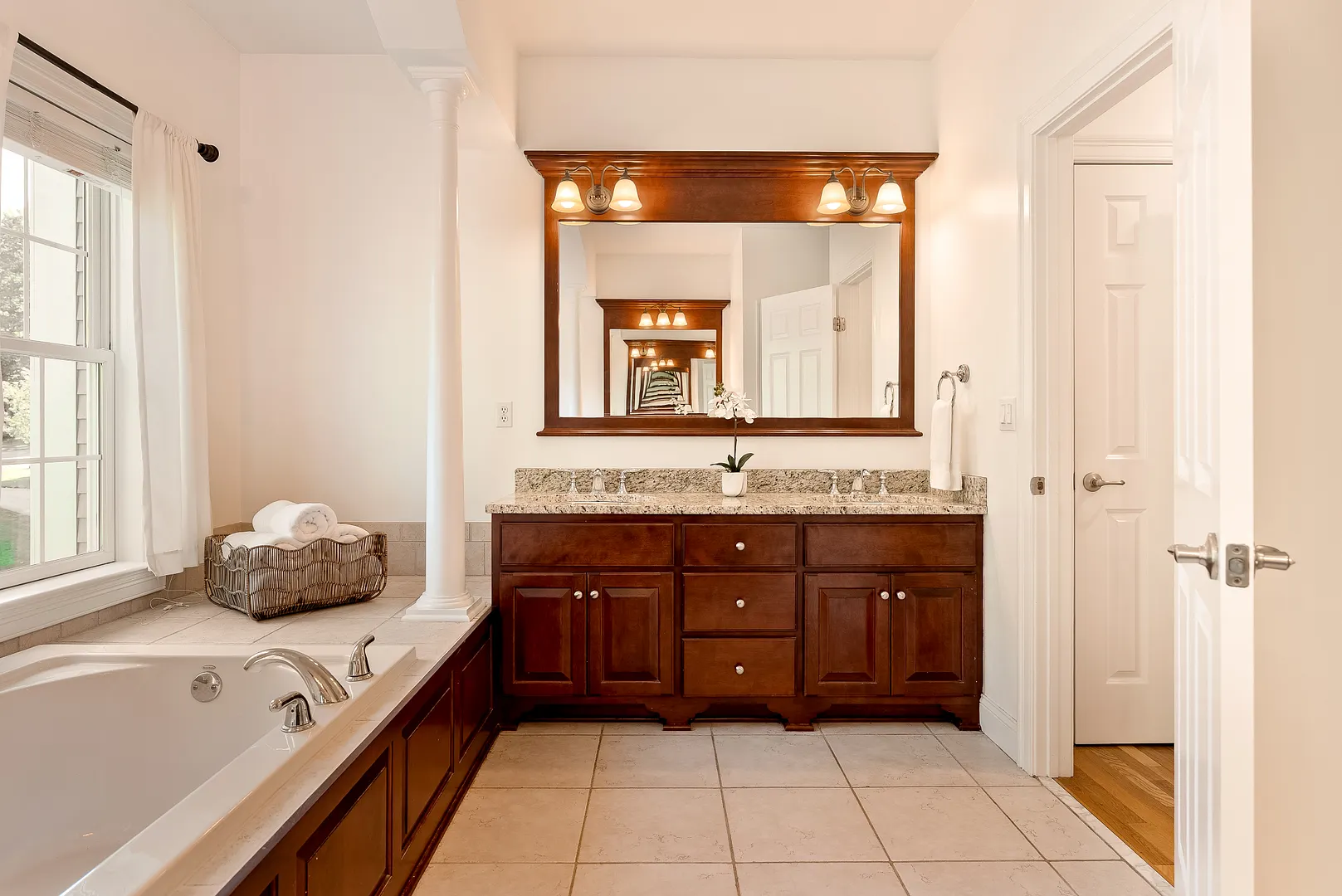 14 Highwood Crossing Photo 23
