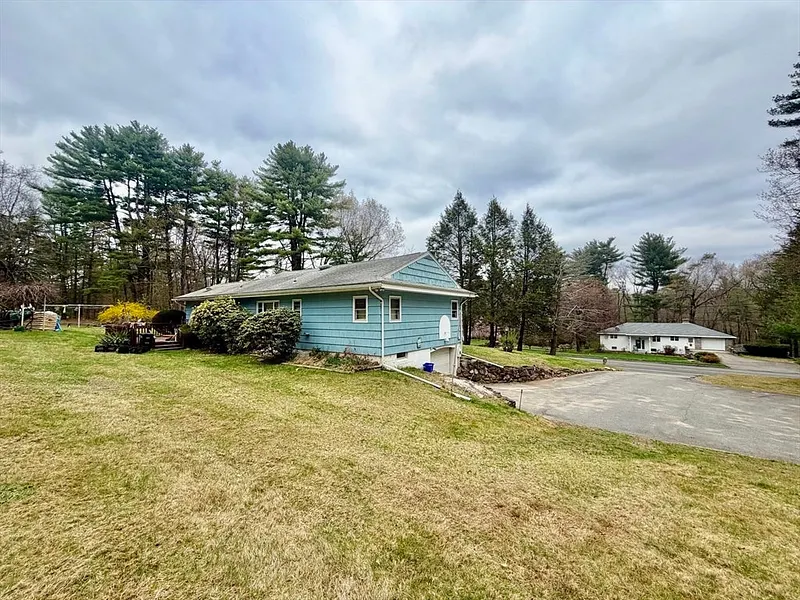 817 Somers Rd Photo 11