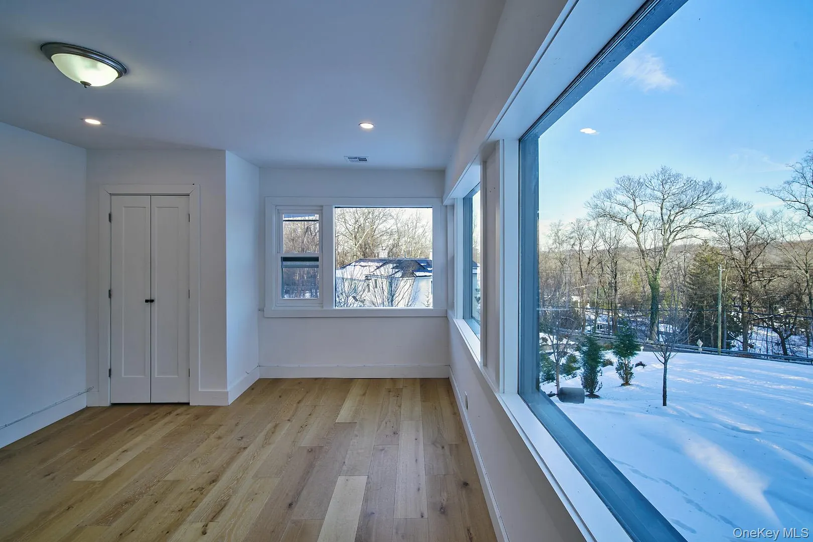 189 Mcnamara Road Photo 16