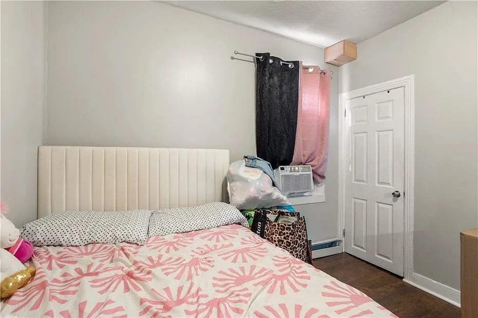 12 Quince Street Photo 18