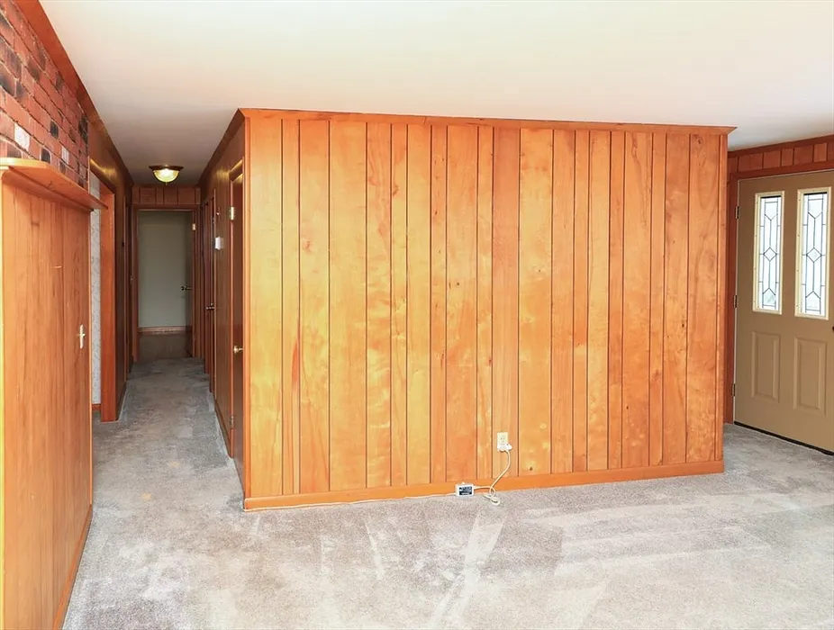 2590 Providence Road Photo 7
