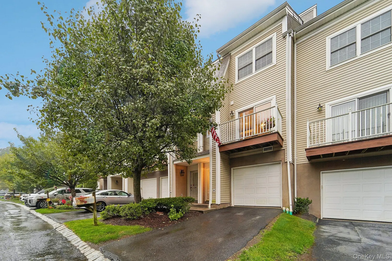 122 Crystal Hill Drive Photo 2