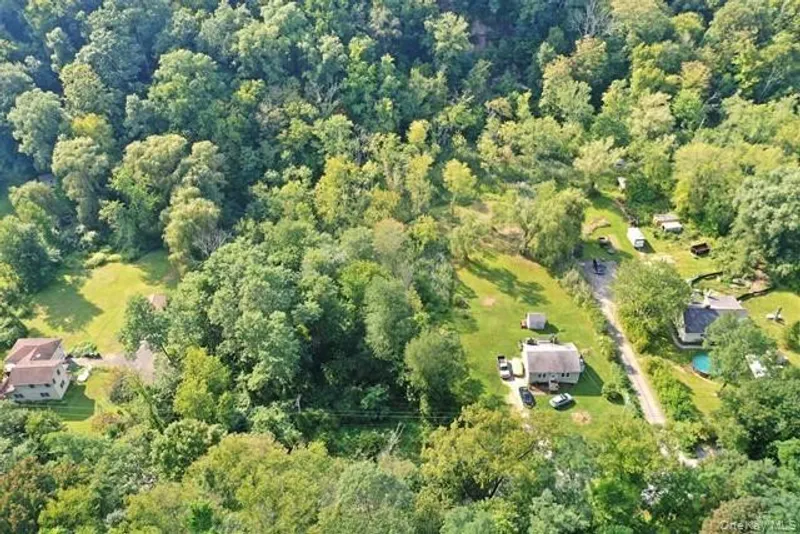 Old Pawling Road Photo 2