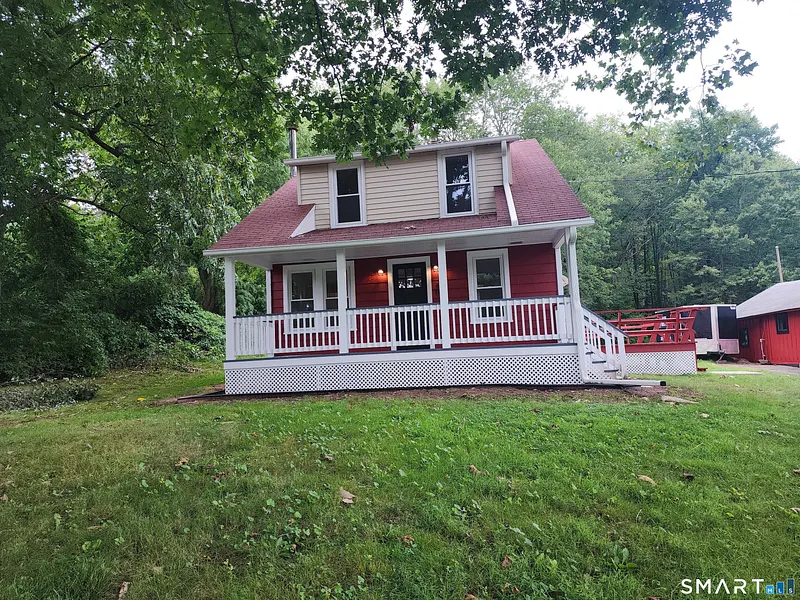 20 Hicksville Road Photo 1