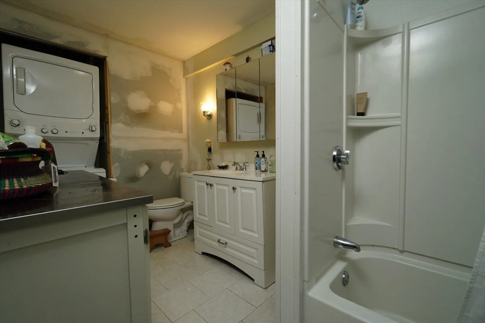 31 Floyd St Photo 13