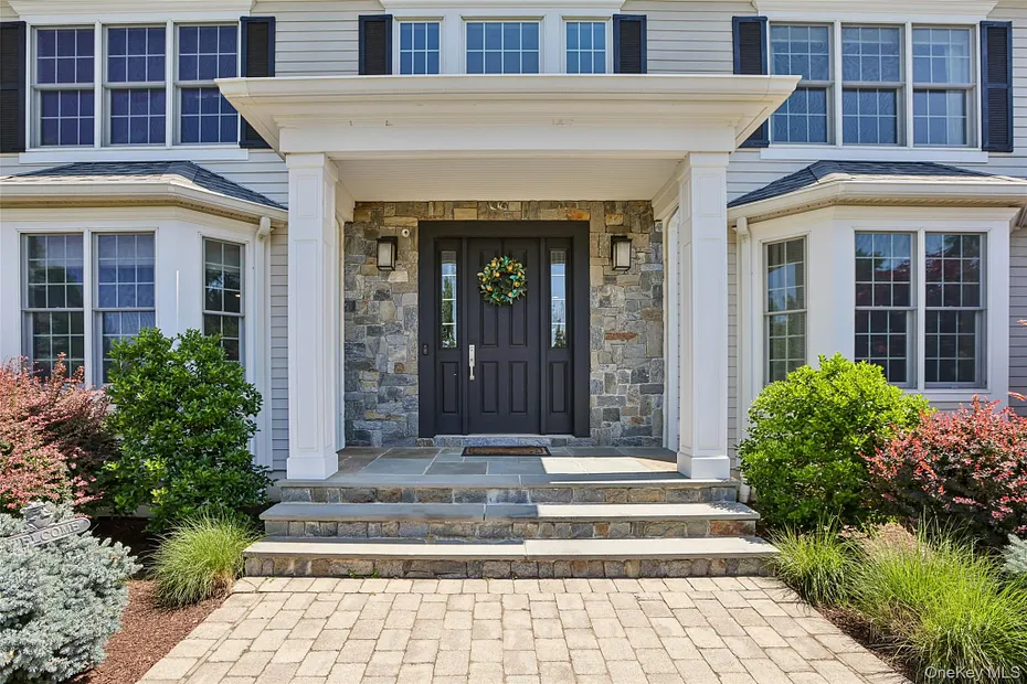 15 Heritage Drive Photo 4